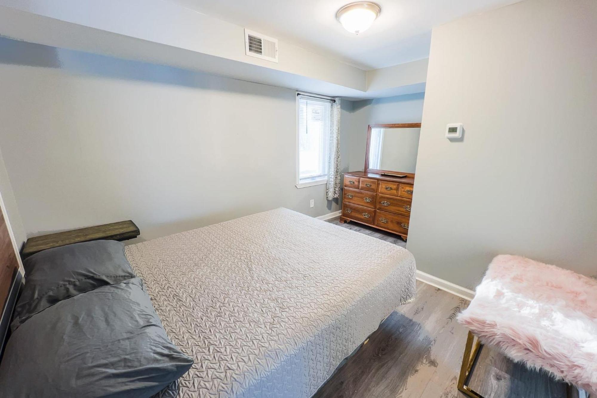 Large 6Br, 6 Bath In The City Of Niagara Falls Exterior photo