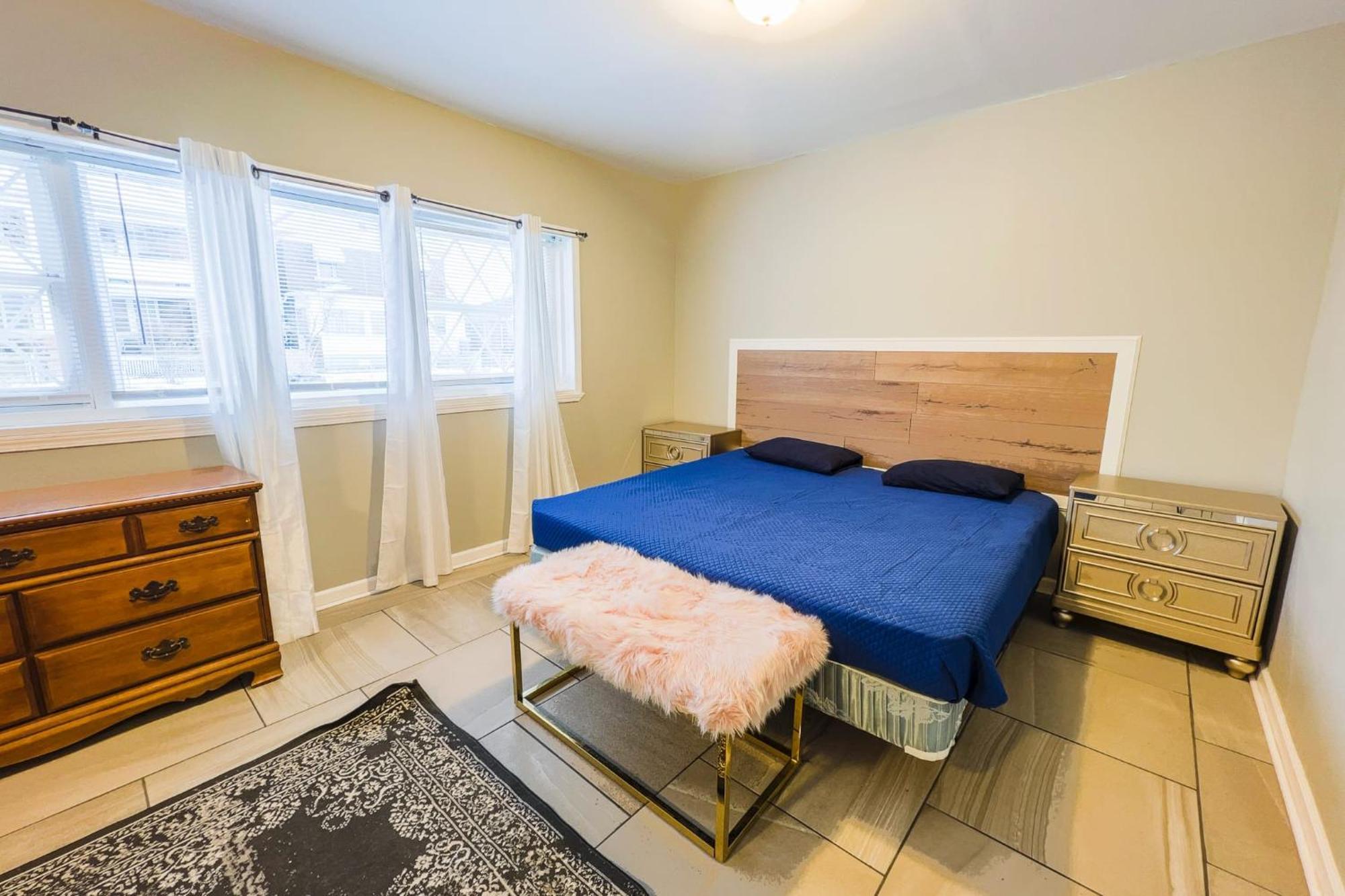 Large 6Br, 6 Bath In The City Of Niagara Falls Exterior photo